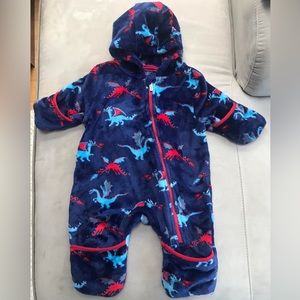 Hatley Super soft fleece dragon print. Zippered, fold over Mittens /feet 9-12mo